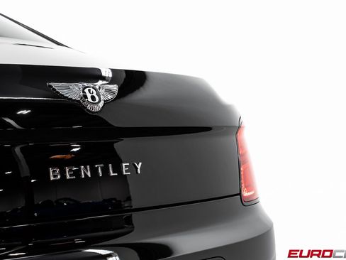 Used 2024 Bentley Flying Spur W12 image 17