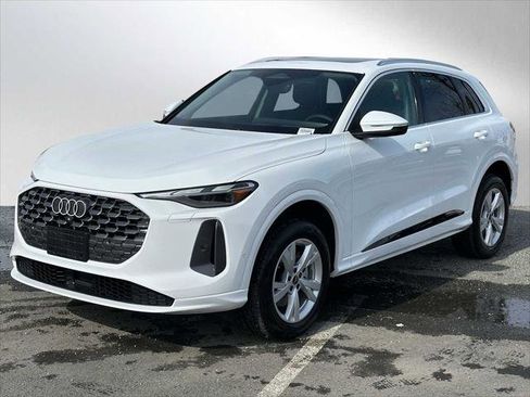Used 2025 Audi Q5 Premium w/ Convenience Package AWD/4WD image 7