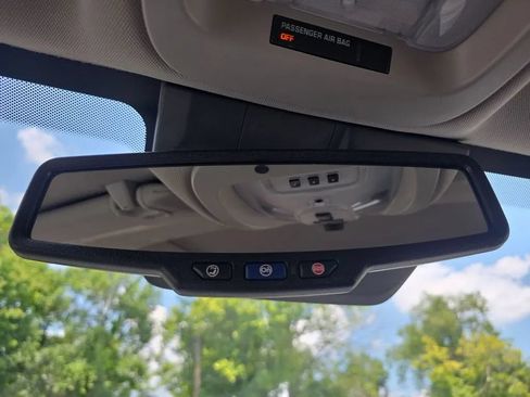 Used 2017 Chevrolet Equinox Premier w/ Enhanced Convenience Package FWD image 37