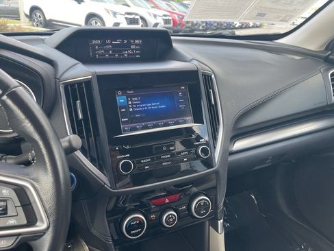 Used 2019 Subaru Forester Premium AWD/4WD image 13