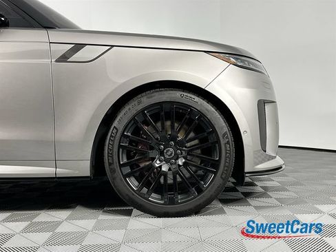 Used 2024 Land Rover Range Rover Sport AWD/4WD image 53