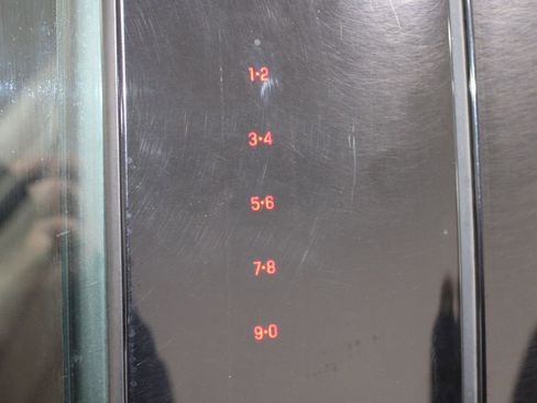 Used 2024 Ford Expedition Limited image 21