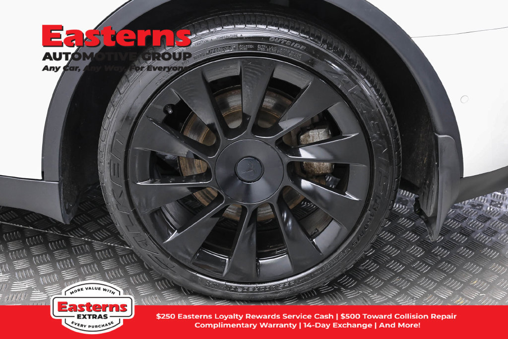 Used 2021 Tesla Model Y Long Range AWD/4WD image 9