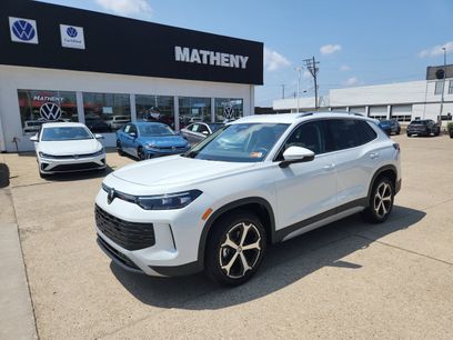 New 2025 Volkswagen Tiguan SE