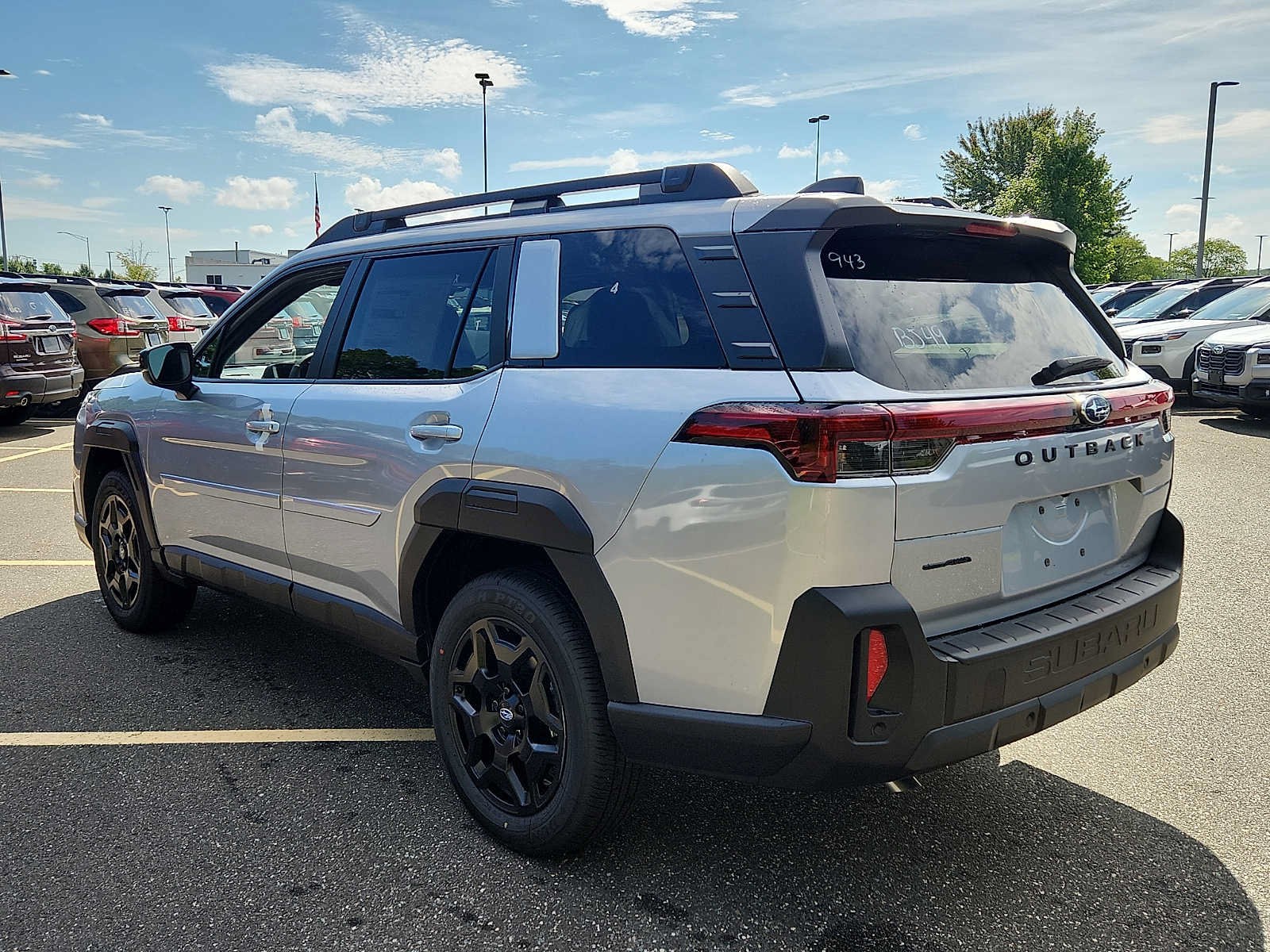 New 2026 Subaru Outback Limited AWD/4WD image 3