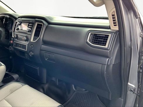 Used 2018 Nissan Titan S w/ S Utility Package image 18