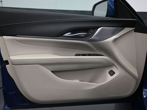 Used 2021 Cadillac CT4 Luxury w/ Sun And Sound Package image 10