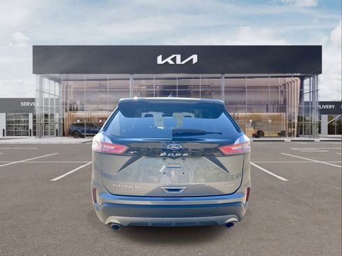 Used 2024 Ford Edge Titanium image 7