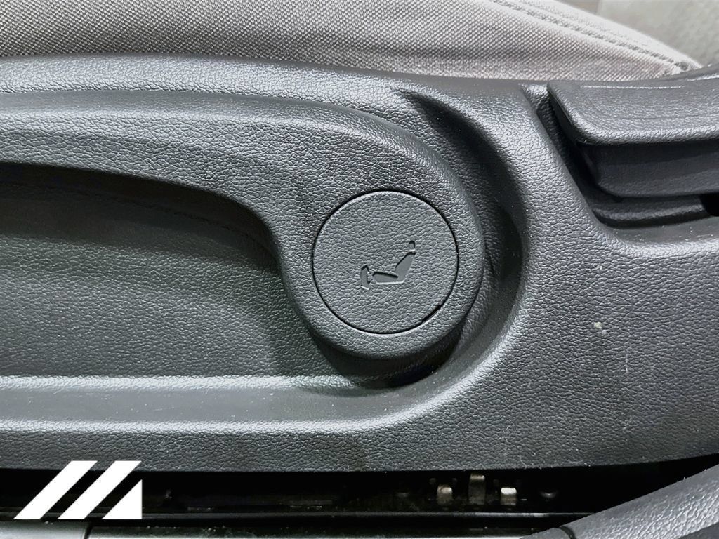 Used 2020 Hyundai Elantra Value Edition FWD image 20