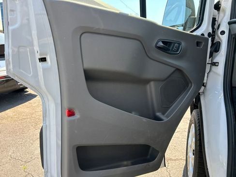 Used 2024 Ford Transit 250 Low Roof w/ Exterior Upgrade Package RWD image 9