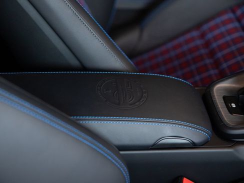 Certified 2026 Porsche 911 Carrera T RWD image 32