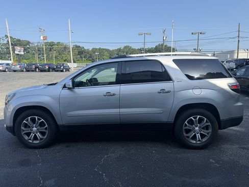Used 2014 GMC Acadia SLT w/ Technology Package FWD image 4
