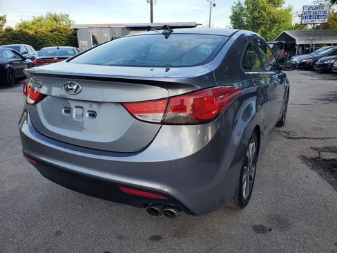 Used 2013 Hyundai Elantra SE FWD image 7