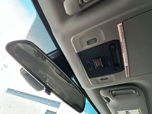 Used 2019 Toyota Camry LE image 31