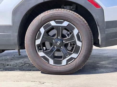 Used 2025 Hyundai Santa Fe SEL image 2