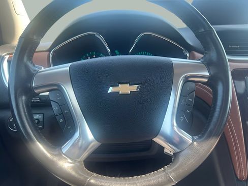 Used 2017 Chevrolet Traverse Premier AWD/4WD image 16