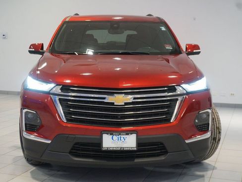 Certified 2023 Chevrolet Traverse LT w/ Rear Camera Mirror Package image 5