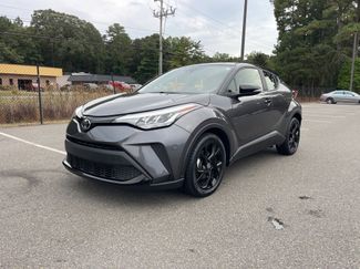 Used 2022 Toyota C-HR XLE video 2