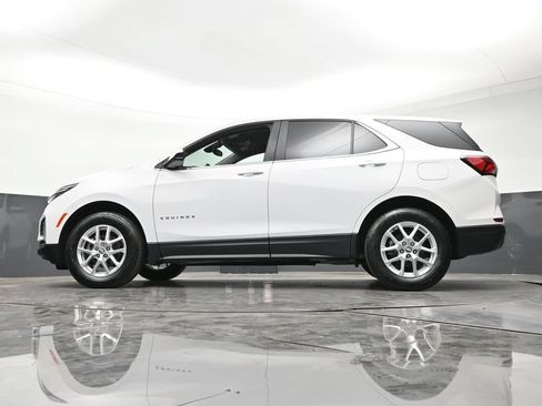 Used 2023 Chevrolet Equinox LT AWD/4WD image 25