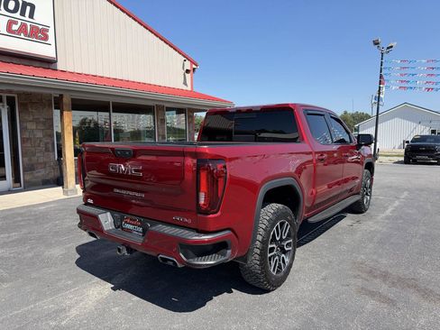 Used 2025 GMC Sierra 1500 AT4 w/ AT4 Premium Package AWD/4WD image 4