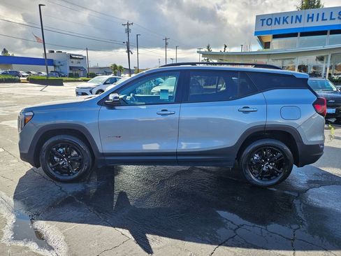 Used 2023 GMC Terrain AT4 AWD/4WD image 3