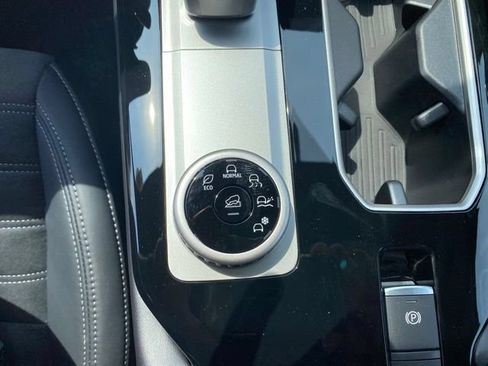 New 2026 Mitsubishi Outlander LE FWD image 17