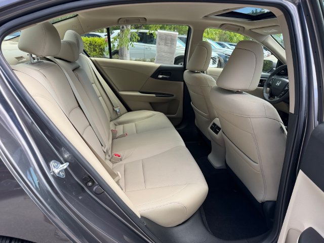 Used 2017 Honda Accord EX-L image 19