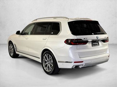 Used 2023 BMW X7 xDrive40i AWD/4WD image 7