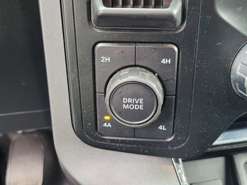 Used 2023 Ford F150 Lariat w/ Equipment Group 502A High image 25