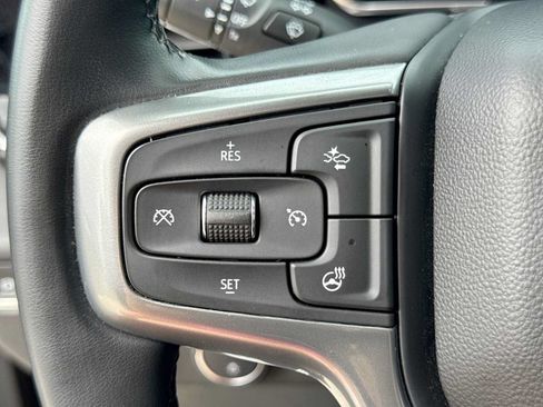 Used 2023 Chevrolet Silverado 1500 LT AWD/4WD image 22