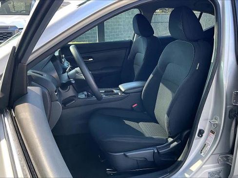 Certified 2021 Nissan Sentra S image 8