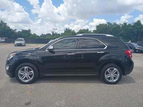 Used 2017 Chevrolet Equinox Premier w/ Enhanced Convenience Package AWD/4WD image 2