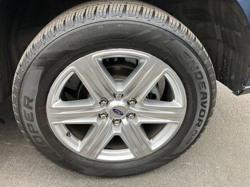 Certified 2020 Ford Expedition XLT w/ Equipment Group 202A image 12