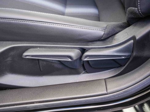 Certified 2025 Honda Civic Sport image 22