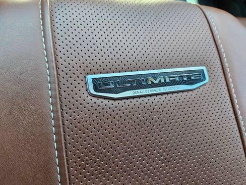 Used 2024 GMC Sierra 2500 Denali Ultimate w/ Max Trailering Package AWD/4WD image 34