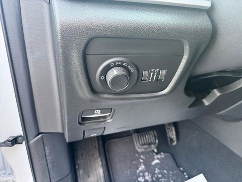 Used 2026 Jeep Grand Cherokee 4WD image 19