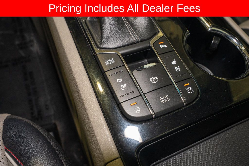 Used 2021 Kia Sedona SX FWD image 19