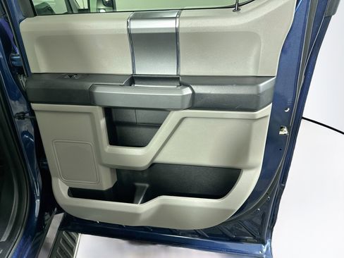 Used 2018 Ford F150 XLT w/ Equipment Group 302A Luxury AWD/4WD image 30
