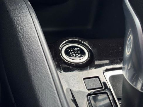 Used 2021 Nissan Kicks S FWD image 20