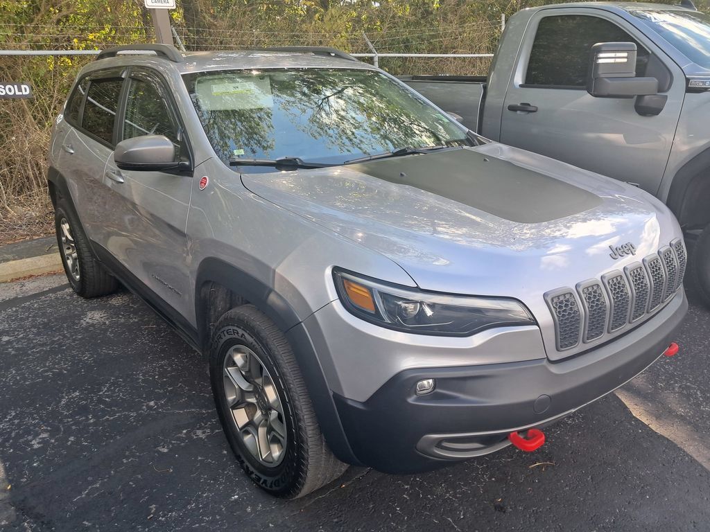Used 2020 Jeep Cherokee Trailhawk w/ Cold Weather Group AWD/4WD image 6