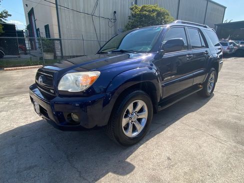 Used 2007 Toyota 4Runner Limited AWD/4WD image 3