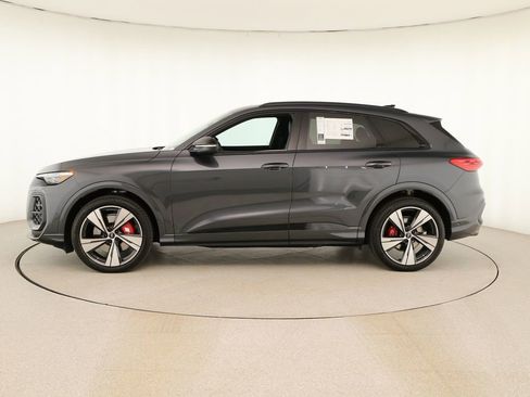 New 2025 Audi SQ5 Premium Plus image 2