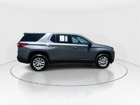 Used 2021 Chevrolet Traverse LS FWD image 9