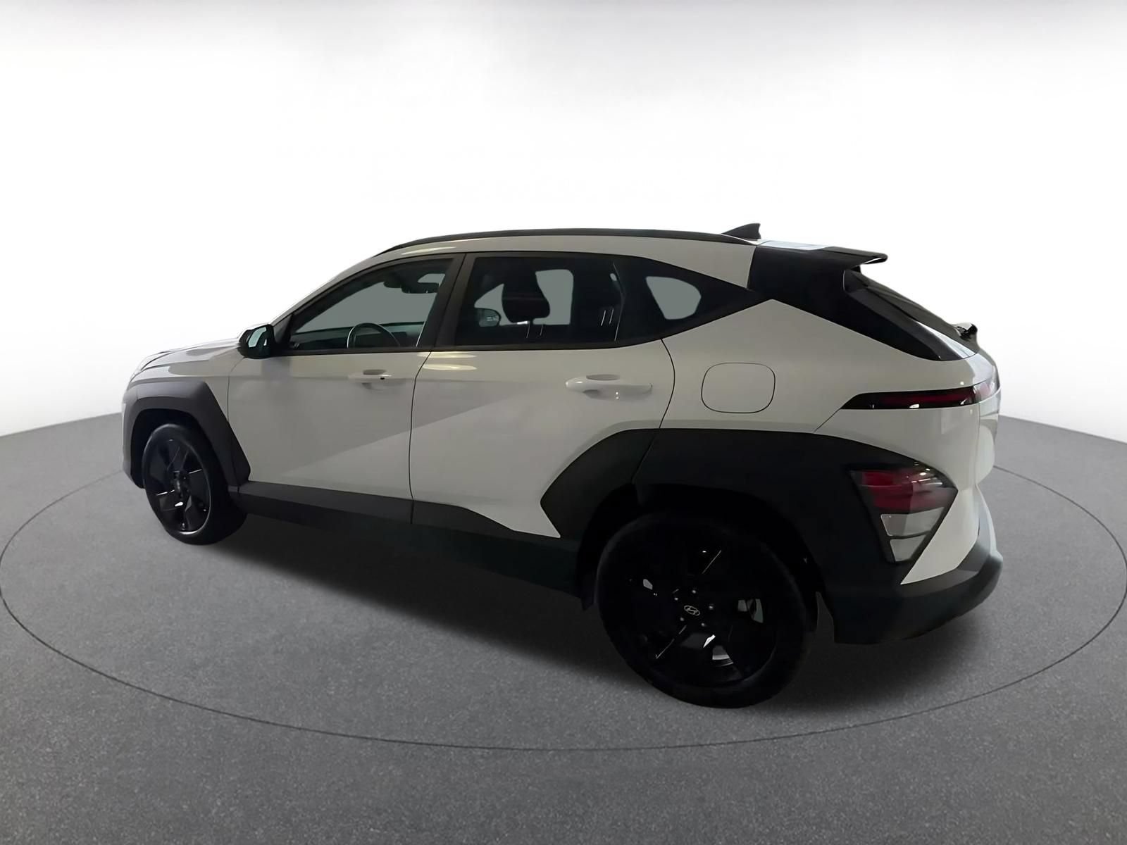 Used 2026 Hyundai Kona SEL Sport FWD image 9