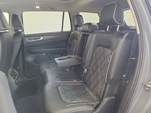 Used 2026 Volkswagen Atlas SEL Premium R-Line AWD/4WD image 14