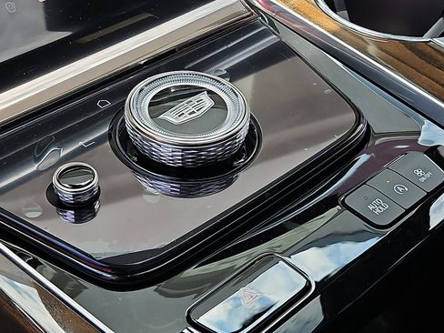 New 2025 Cadillac Escalade ESV Sport Platinum w/ LPO, ONYX Package image 15