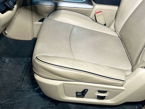 Used 2018 RAM 3500 Laramie Longhorn image 21