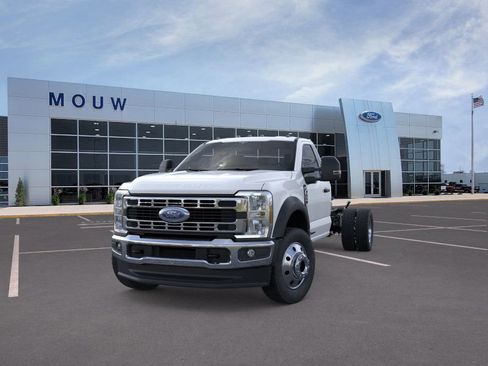 New 2026 Ford F550 4x4 Regular Cab Super Duty w/ XLT Value Package image 2