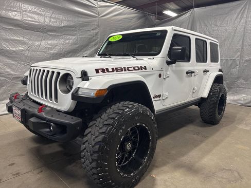 Used 2019 Jeep Wrangler Unlimited Rubicon image 2
