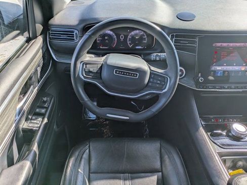 Used 2022 Jeep Wagoneer Series II AWD/4WD image 14